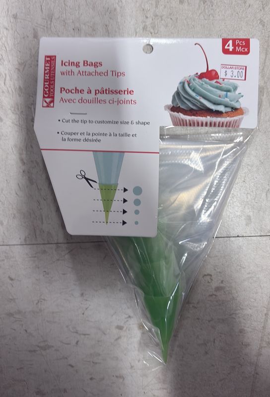 4pc Icing Bags with Attached Tips
