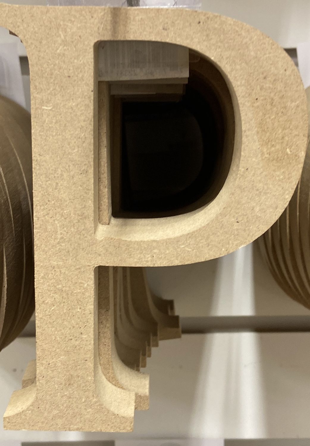 MultiCraft: Pressboard Letters - P