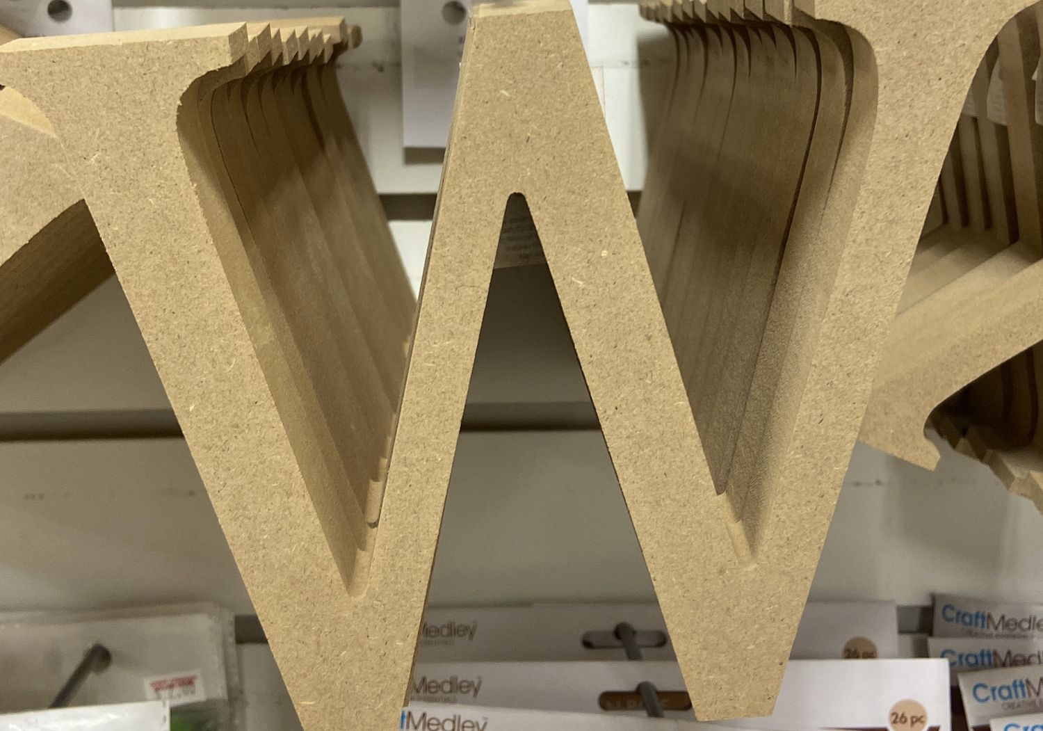 MultiCraft: Pressboard Letters - W