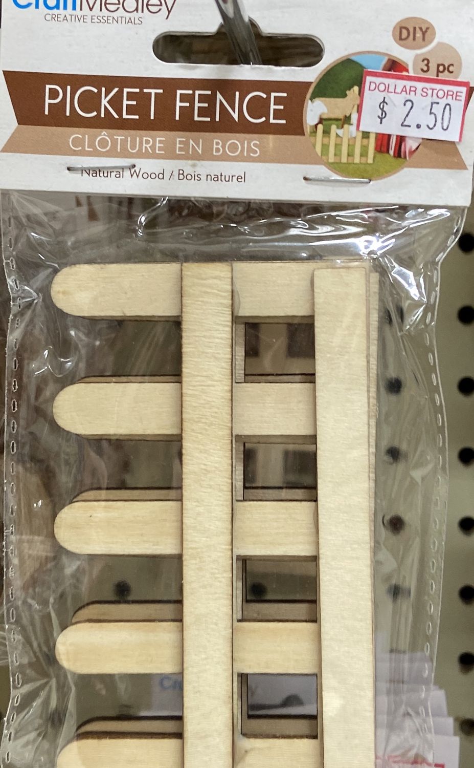 CraftMedley: 6cm x 10cm Picket Fence