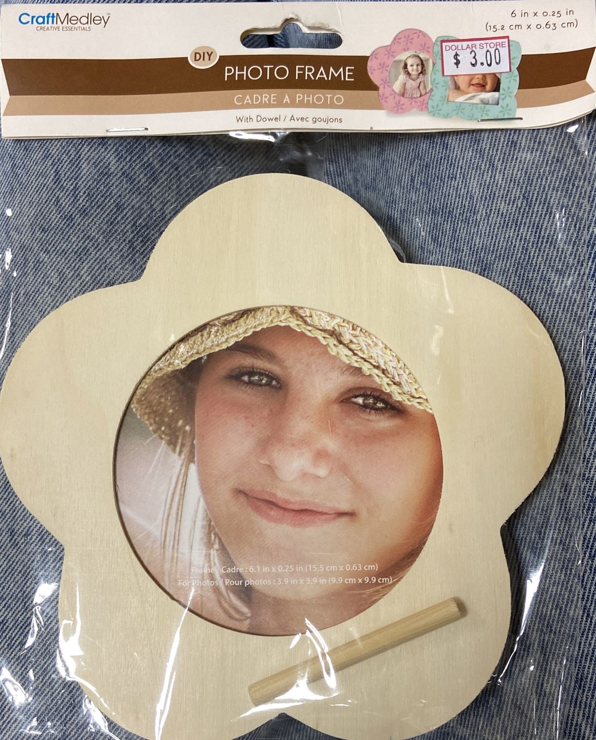 CraftMedley: Daisy - Wooden Photo Frame
