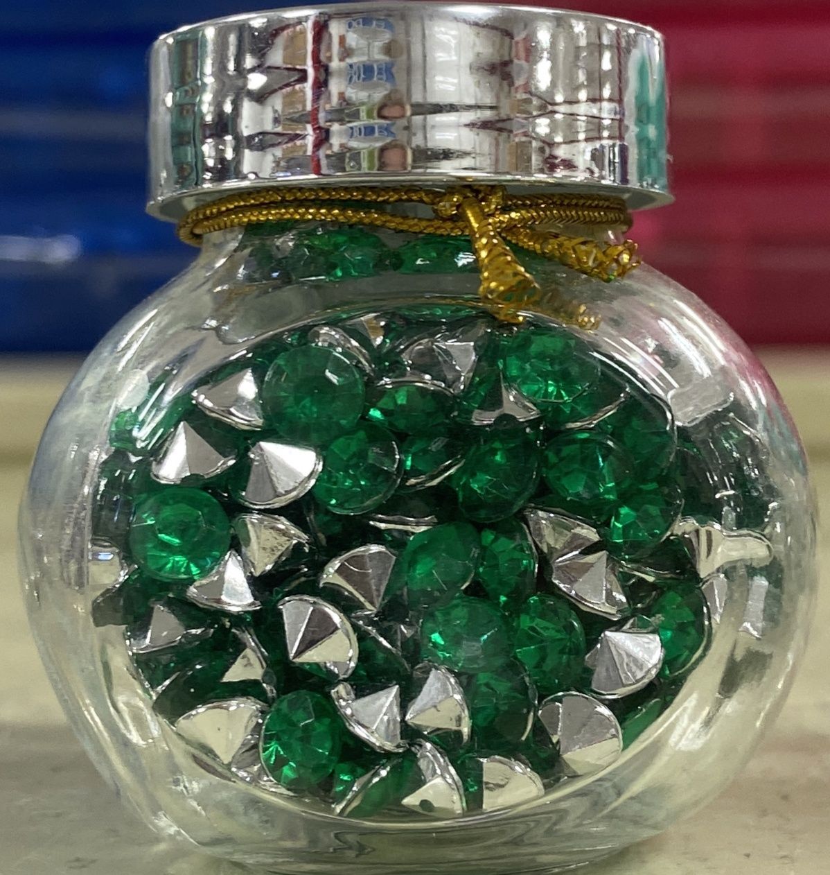 CraftMedley: Emerald Gemstones