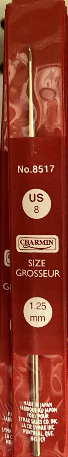 Charmin: US 8 Hook Knitting Needle