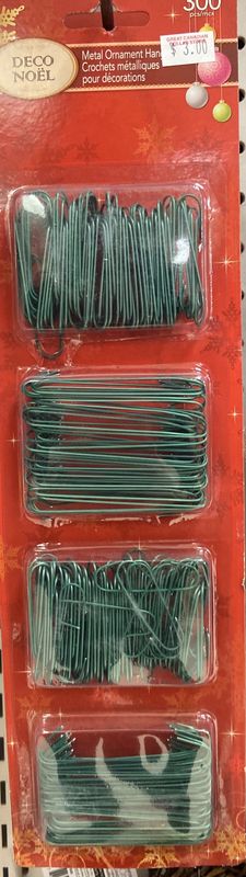 Deco Noel: 300 Green Ornament Hooks