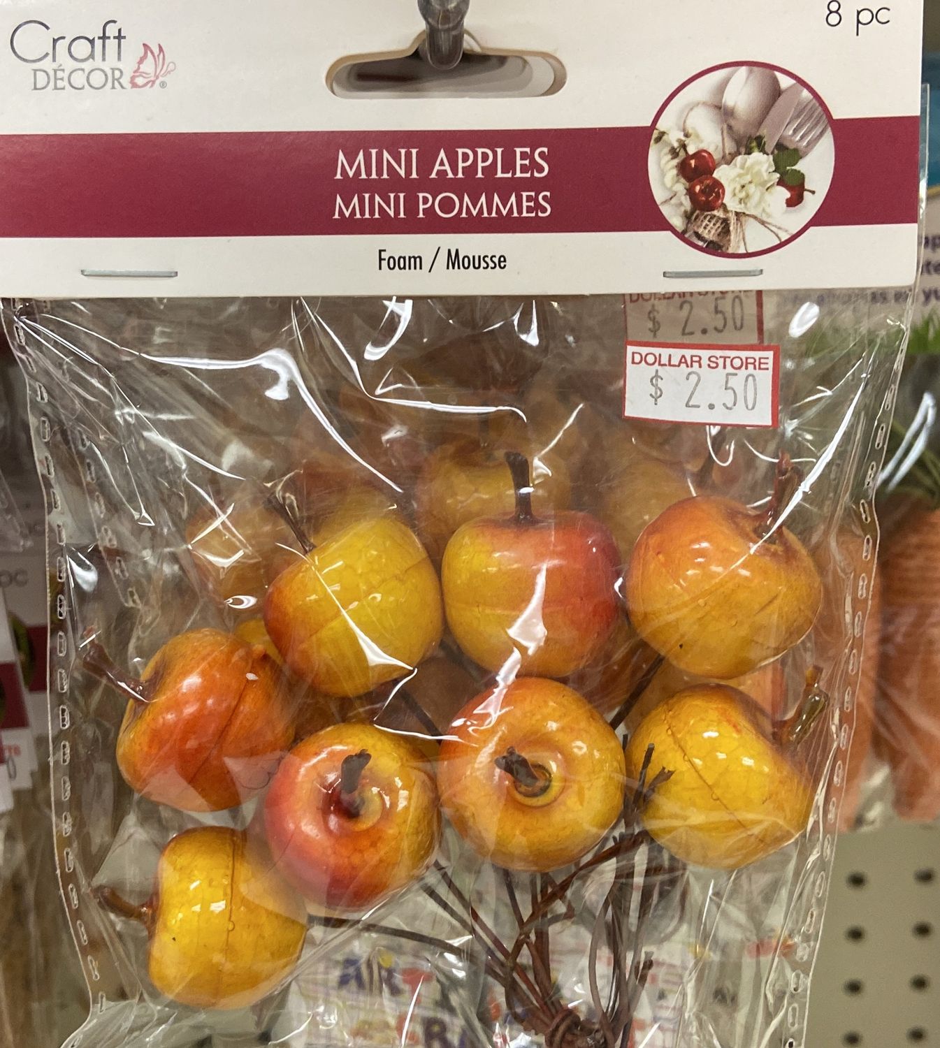 CraftDecor: 8x Golden Mini Foam Apples