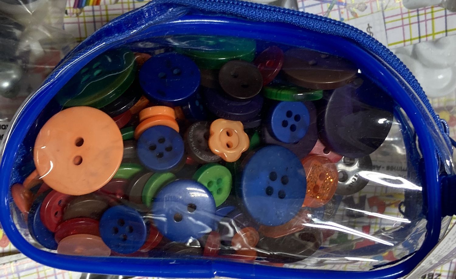 MultiCraft: Vibrance - Fashion Buttons 3oz