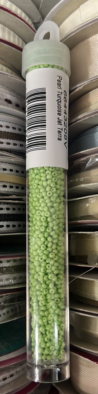11/0 Czech Seed Beads (66443208V Pearl Turquoise Jet Terra)