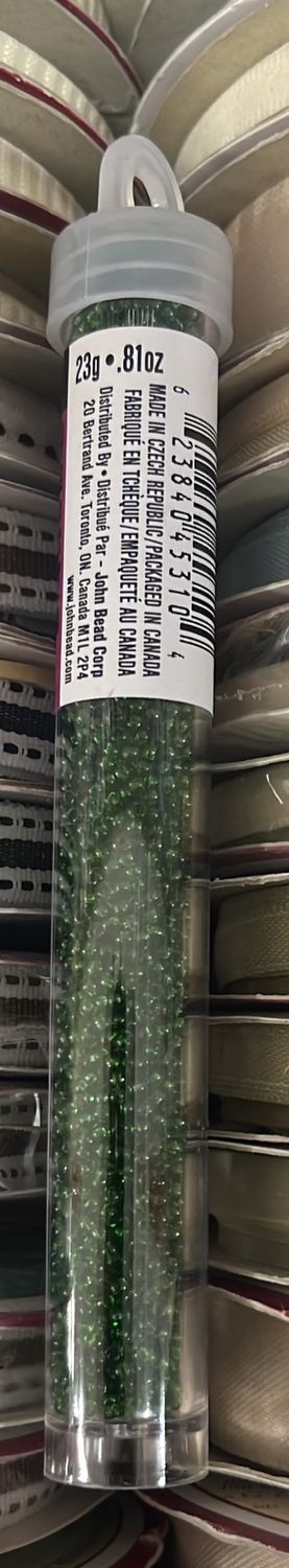 11/0 Czech Seed Beads (66434930V Transparent Medium Green)