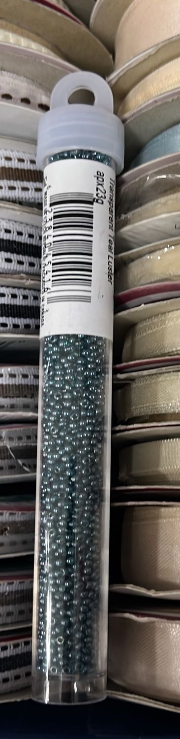 11/0 Czech Seed Beads (66435065V Transparent Teal Luster)