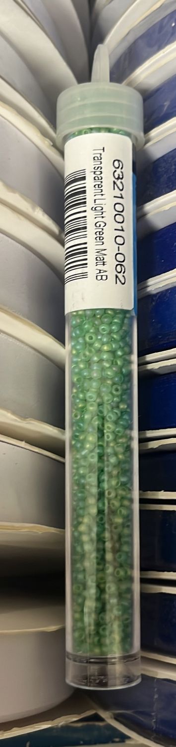 10/0 Czech Seed Beads (63210010-062 Transparent Light Green Matte AB)