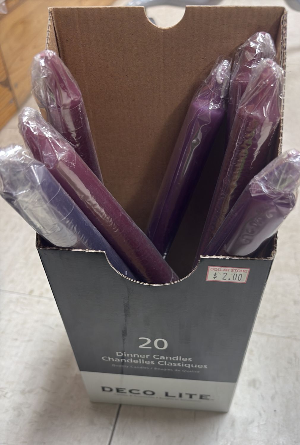 Dinner candles purple