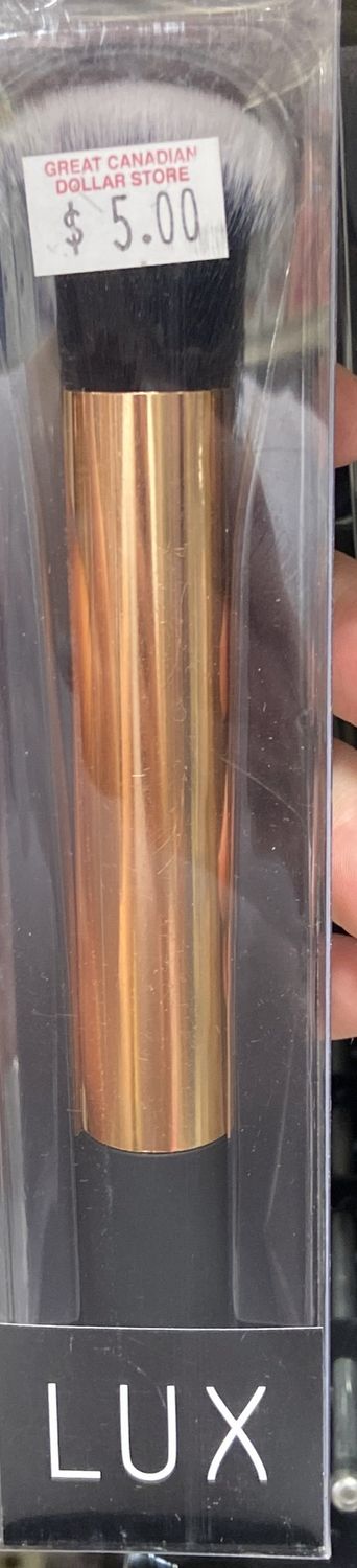 LUX: Buffing Foundation Brush