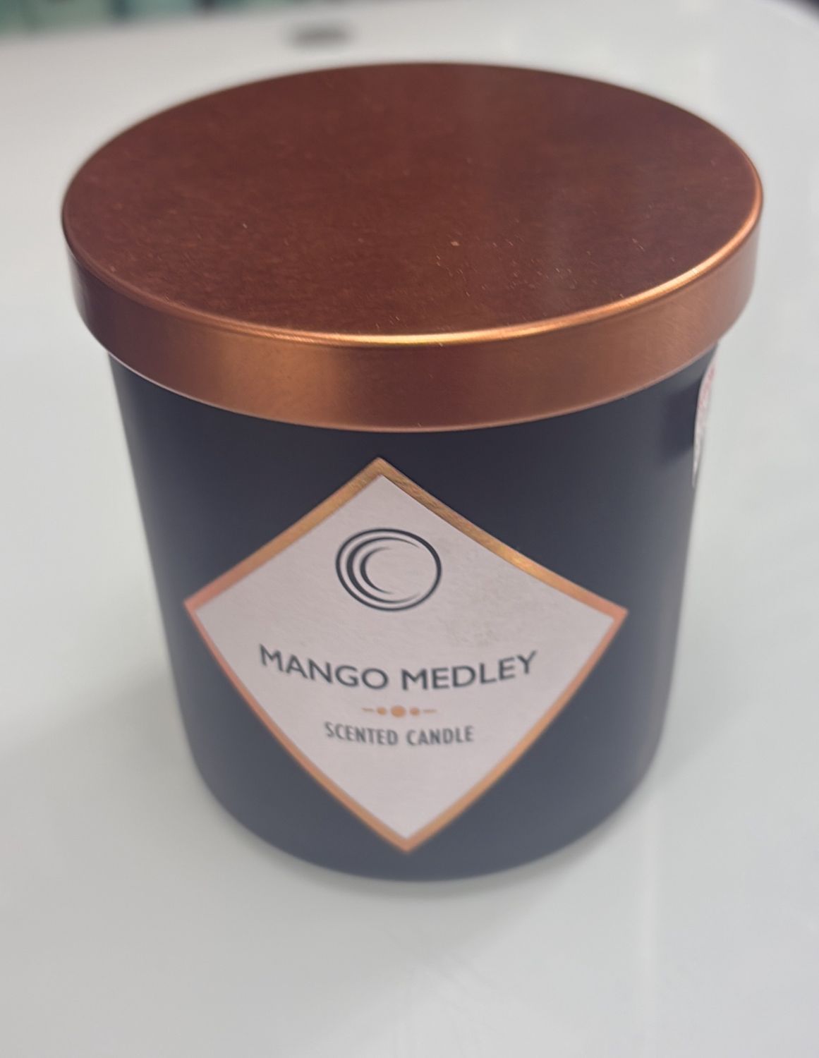 Mango medley scented candle