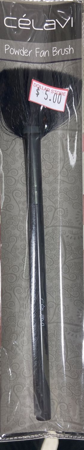 Célavi: Powder Fan Brush