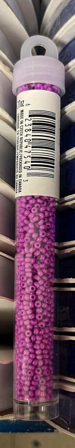 10/0 Czech Seed Beads ( 63210010-100 Opaque Dyed Lilac) 