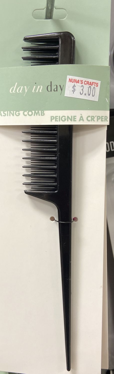 Eyecandy: 1pc Asst. Color Teasing Comb