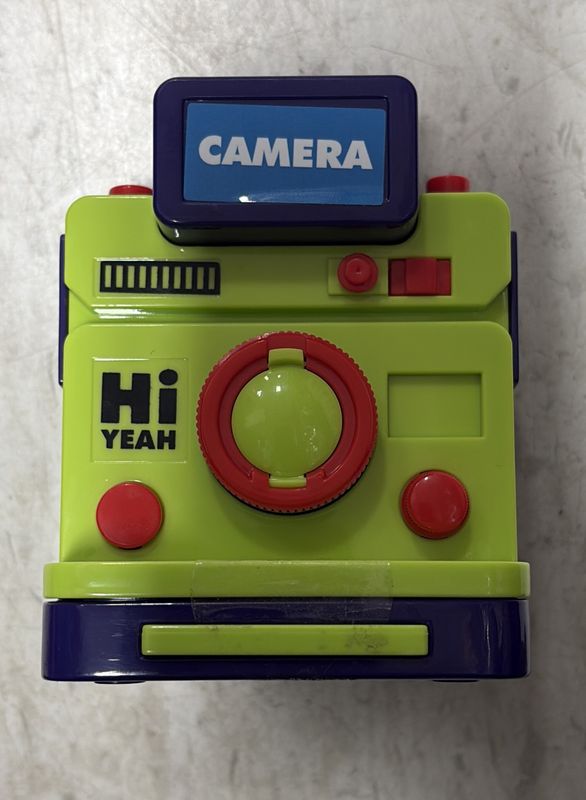 Toy camera