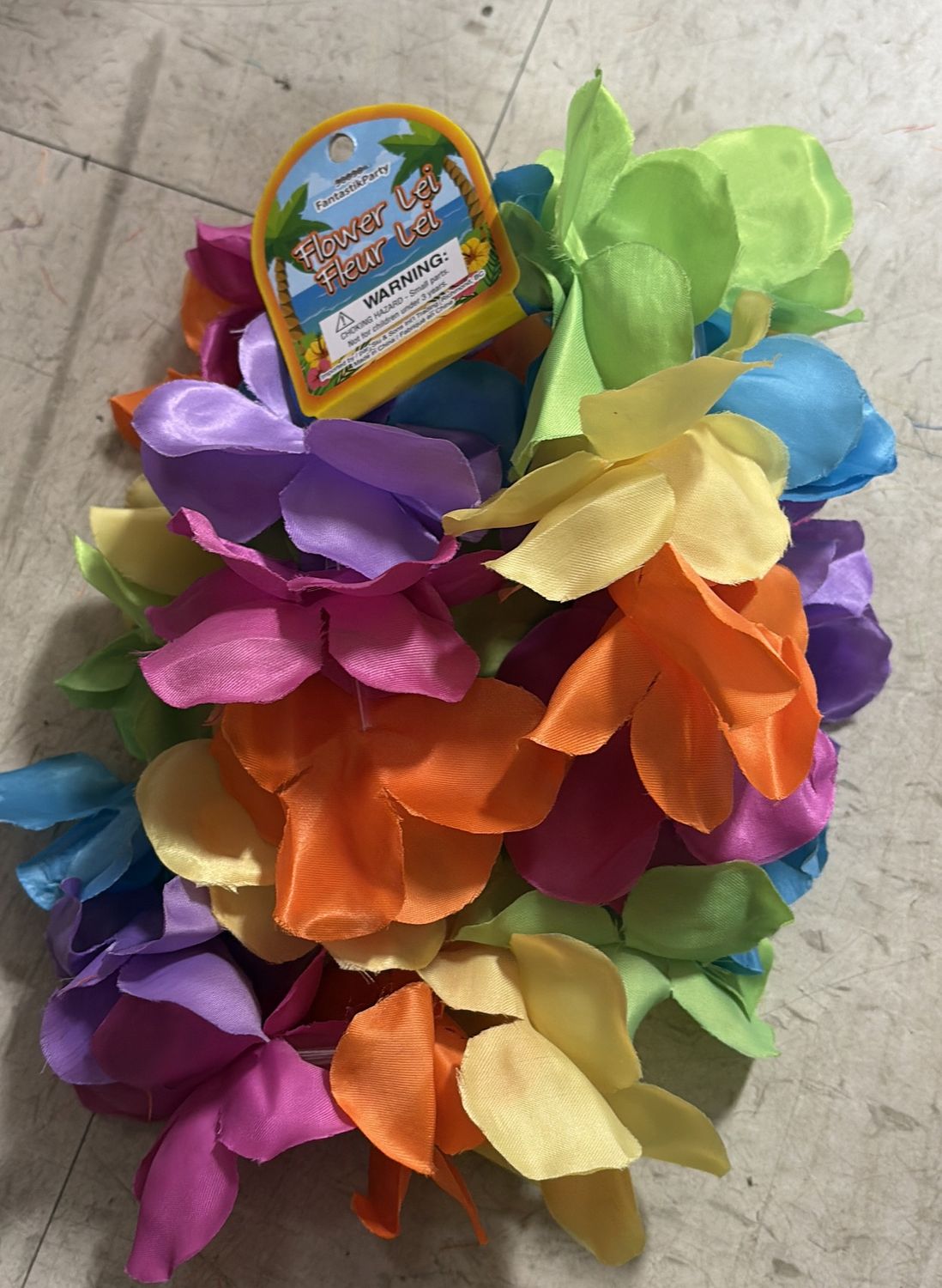 Flower lei colourful.