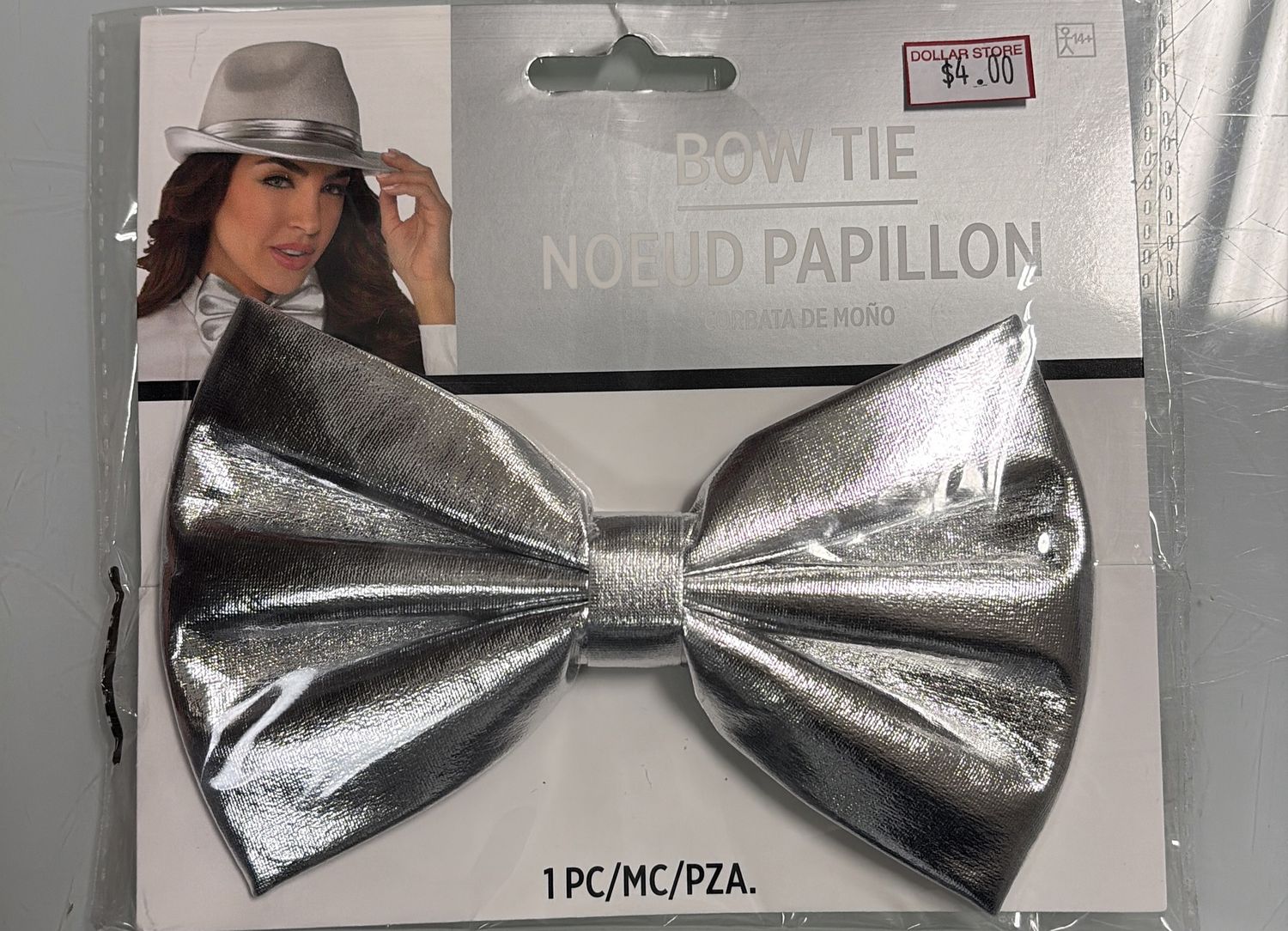 Bow tie silver