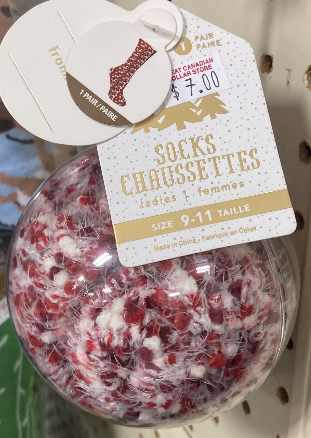 Gertex: Ladies Red Glittery Socks Size 9-11 in Bulb