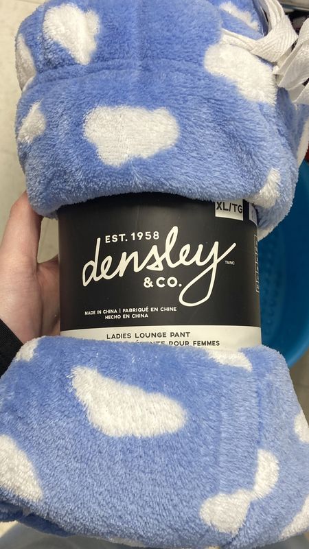 Densley: Womens XL Cloud Print Pj Pants