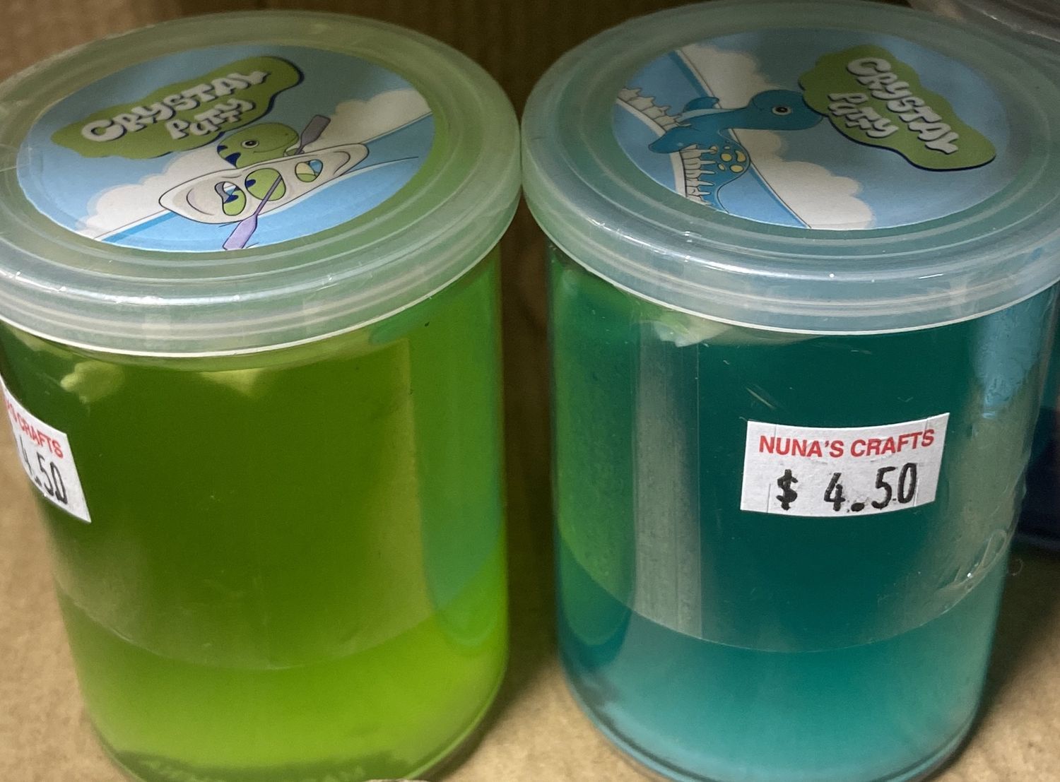 Asst. Color Crystal Putty with Dino Skeletons