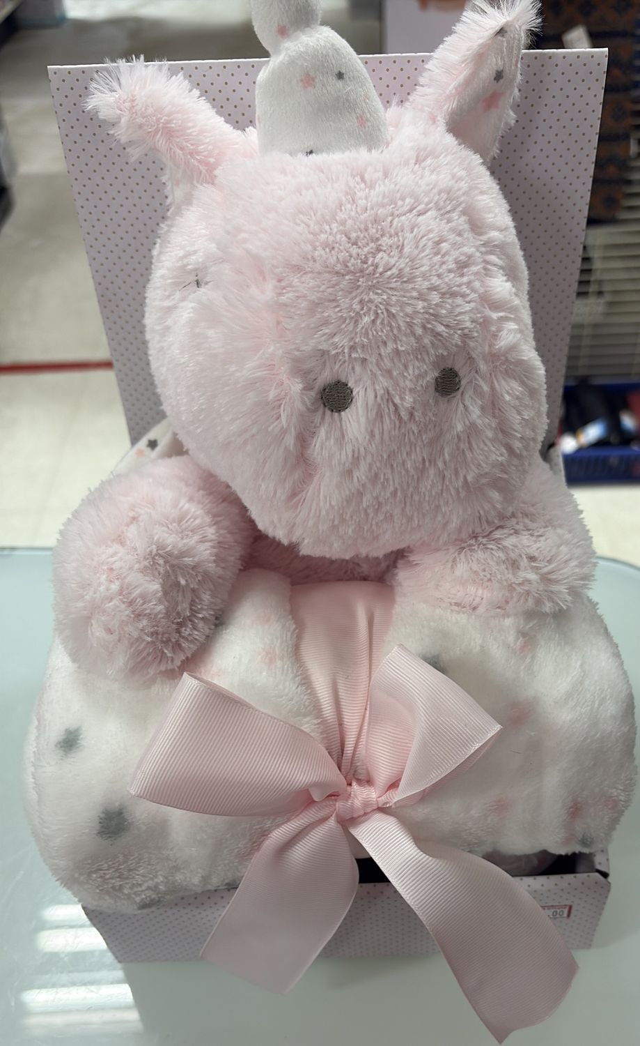 Bunny and blanket pink