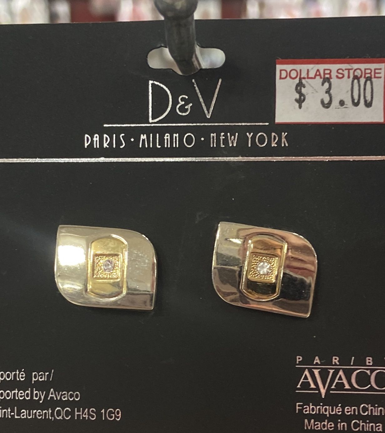 D&amp;V: Gold Earrings