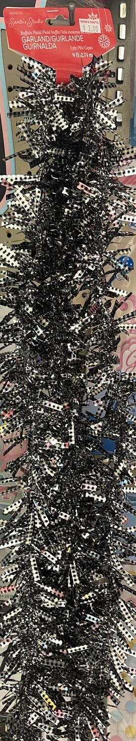 Buffalo plaid garland