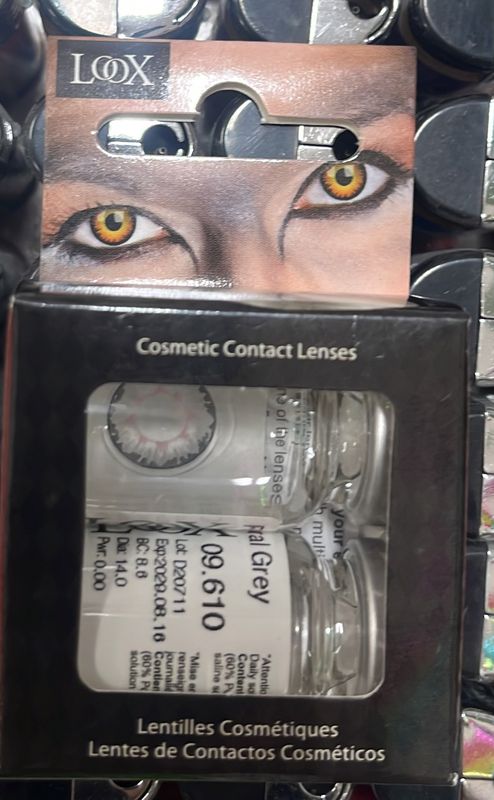 Cosmetic Contact Lenses: Floral Grey