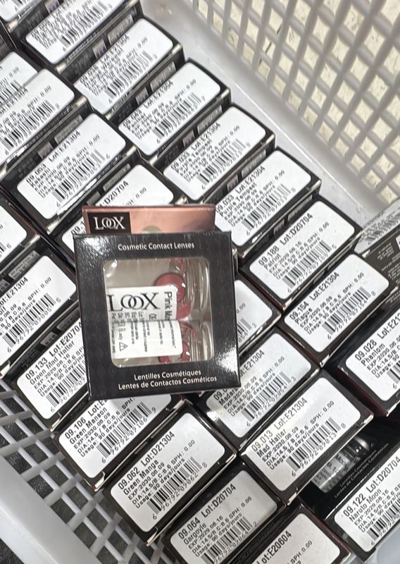 cosmetic contact lenses