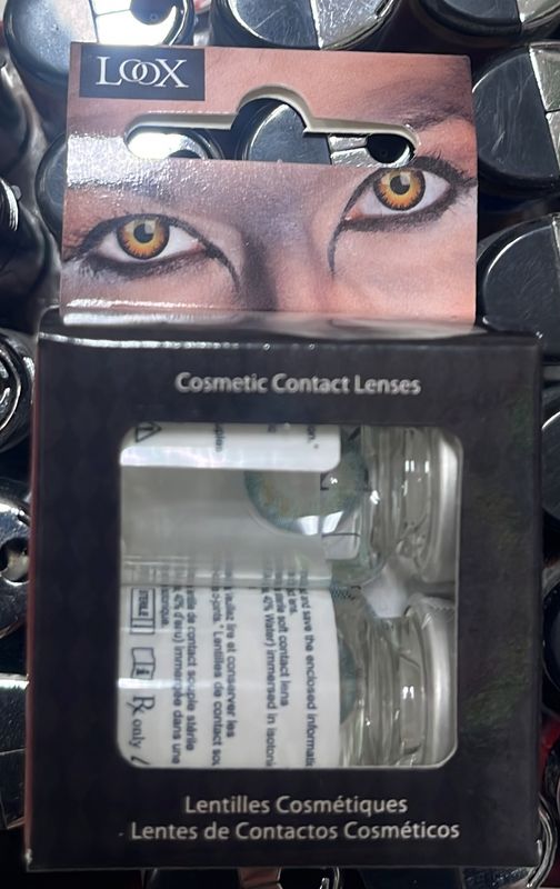 Cosmetic Contact Lenses: Cobalt Blue