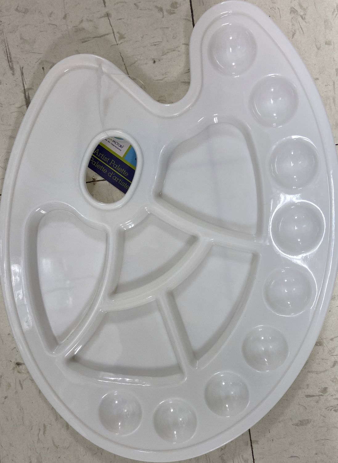 MultiCraft: White Plastic Oval Artist Palette