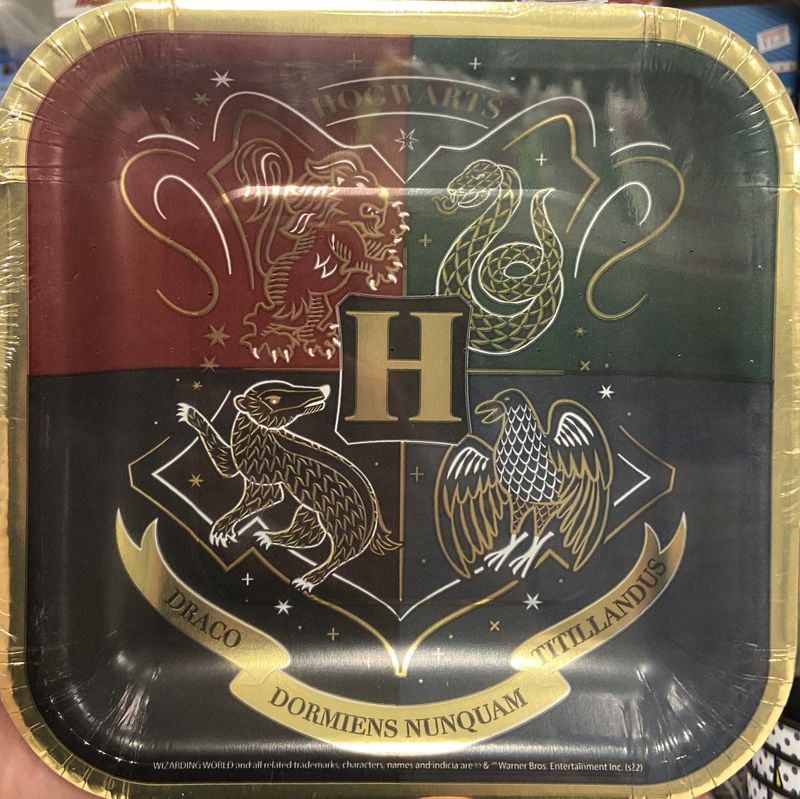 Amacan: 8pk Small Harry Potter Themed Paper Plates 