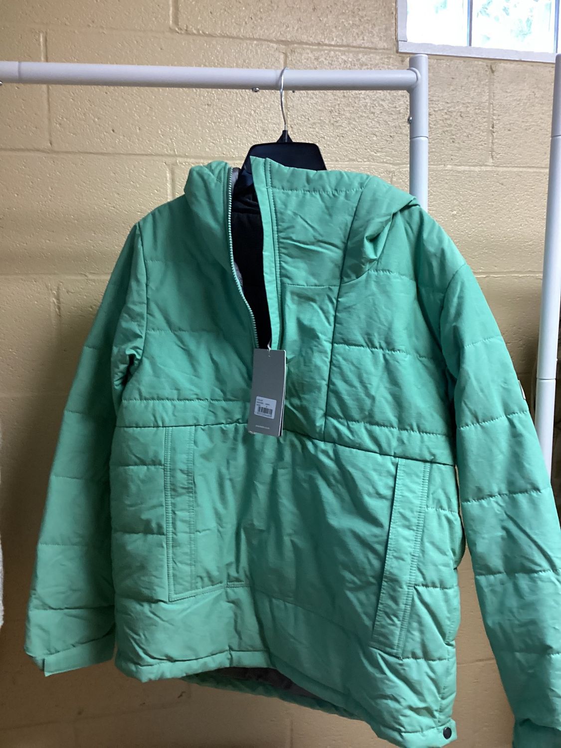 Bench Pullover Winter Jacket Mint Medium