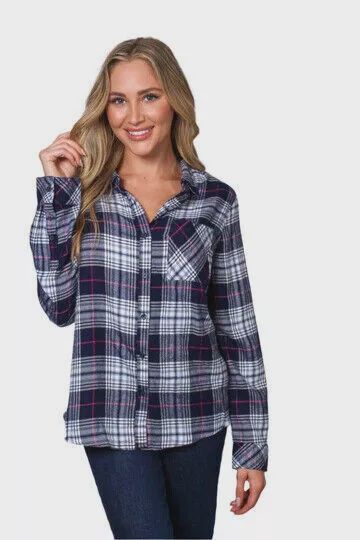 Women&#39;s Long Sleeve One Pocket Plaid Shirt Model Wearing Medium