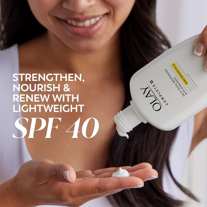 Olay Complete Daily Facial Moisturizer with Sunscreen SPF 40
