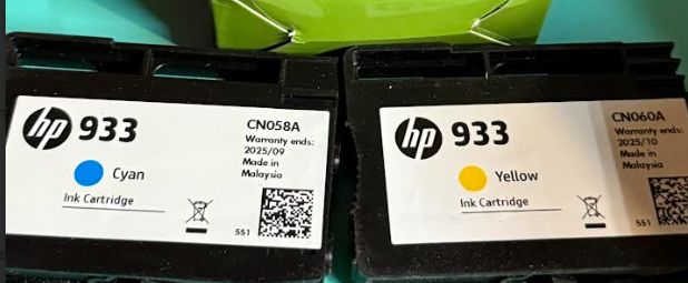 HP 933 Cyan and Yellow Ink Cartridges