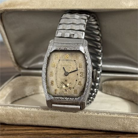 EARLY Men&#39;s Bulova Watch antique