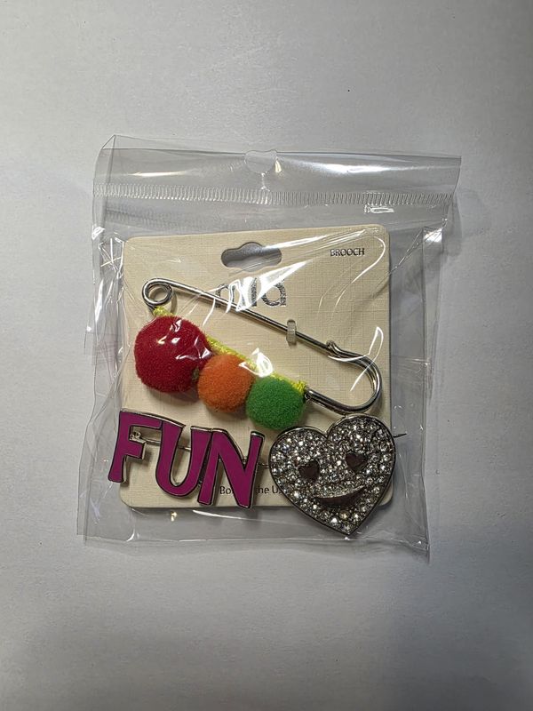 Mia Collection Fun Pin