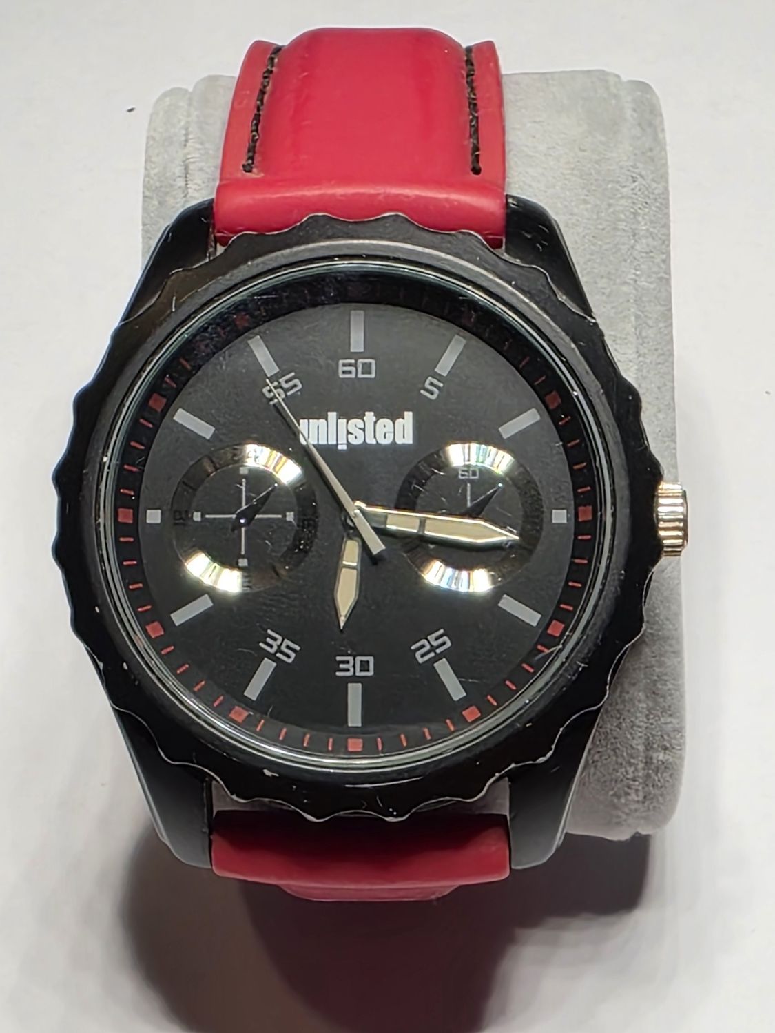 Unlisted Watch pre owned