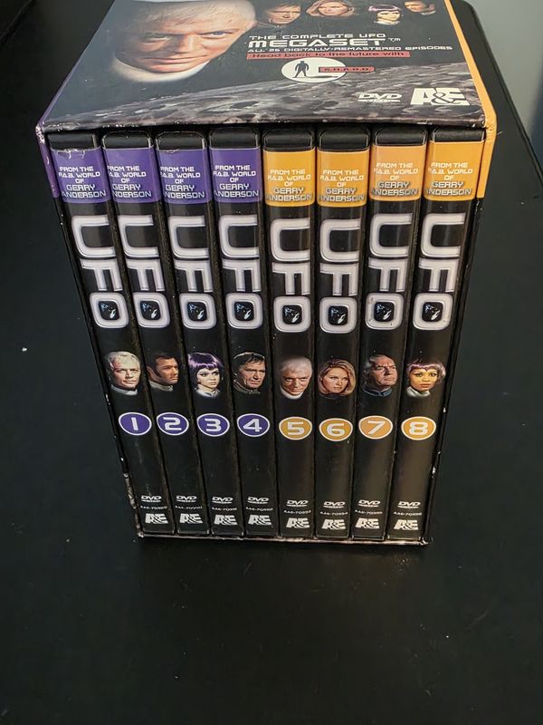 Gerry Anderson UFO - Complete Mega set (DVD, 2003, 8-Disc Set) A&amp;E Sci-Fi Series pre owned