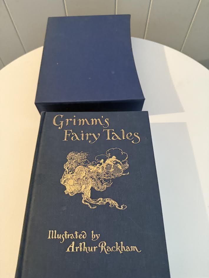 Folio Society Grimm&#39;s Fairy Tales Illustrated by Arthur Rackham with slip cover