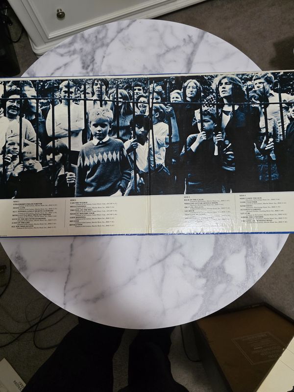 The Beatles 1967-1970 Vinyl LP 1973 SKBO 3404 BLUE PRE OWNED