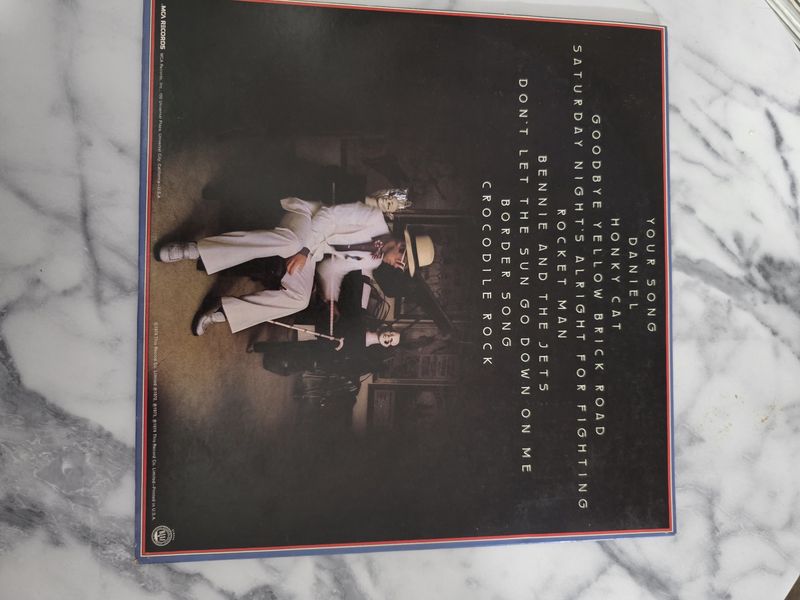 Elton John Greatest Hits  1974 MCA 2128 Vinyl LP Rocket Man Your Song PRE OWNED