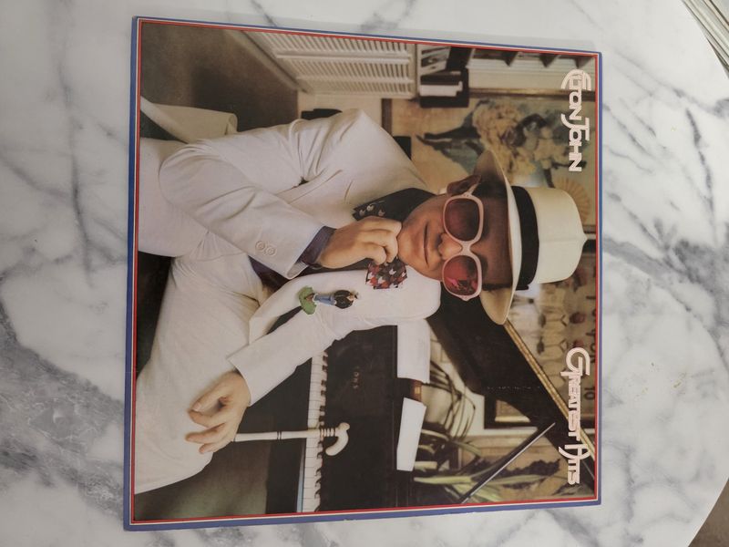 Elton John Greatest Hits  1974 MCA 2128 Vinyl LP Rocket Man Your Song PRE OWNED