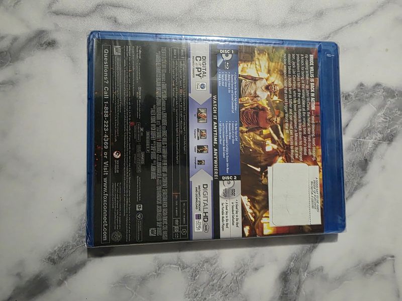 New Sealed Bruce Willis A GOOD DAY TO DIE HARD Extended Cut Blu-Ray DVD Disc