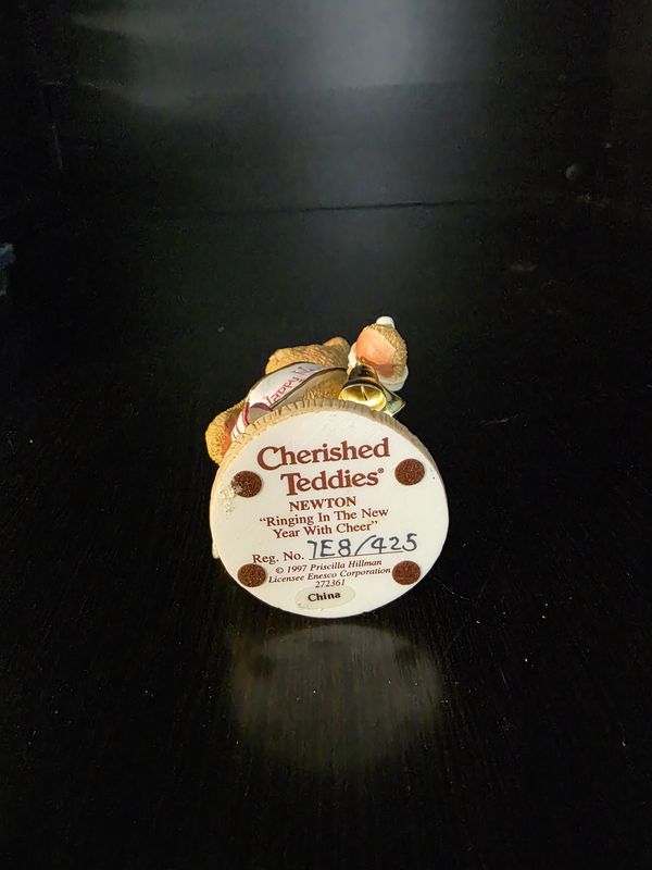 1997 Enesco Cherished Teddies NEWTON Ringing in the New Year With Cheer 727361 pre owned