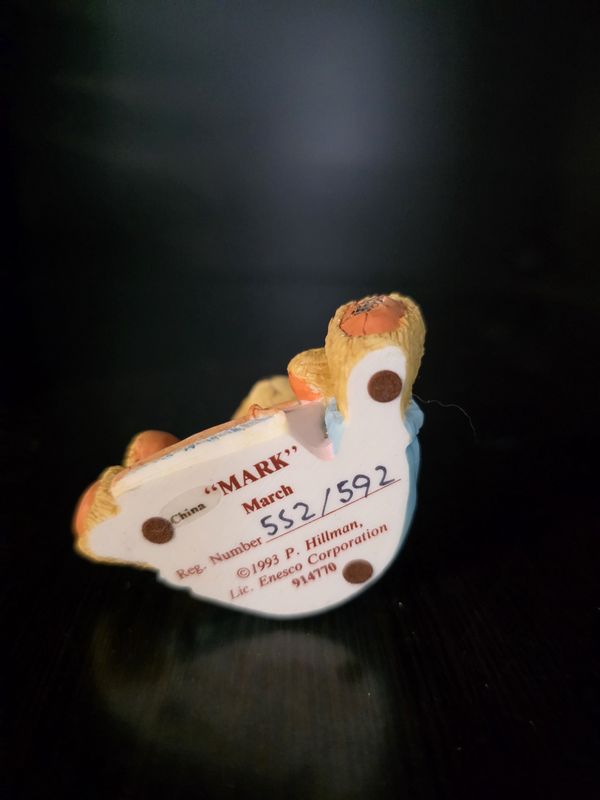 Cherished Teddies Enesco 1993 "Friendship In The Air" Mark March Bear 914770 PRE OWNED