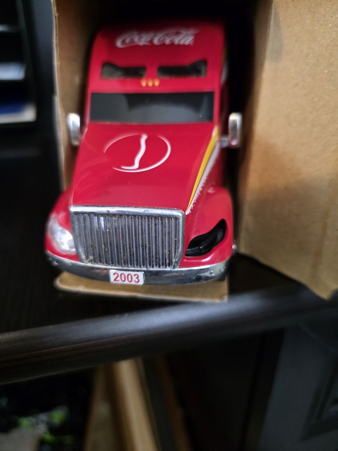 2003 Coca-Cola Off-Road Carrier Featuring the Hummer H2 PRE OWNED MISSING FRONT HEAD LIGHT